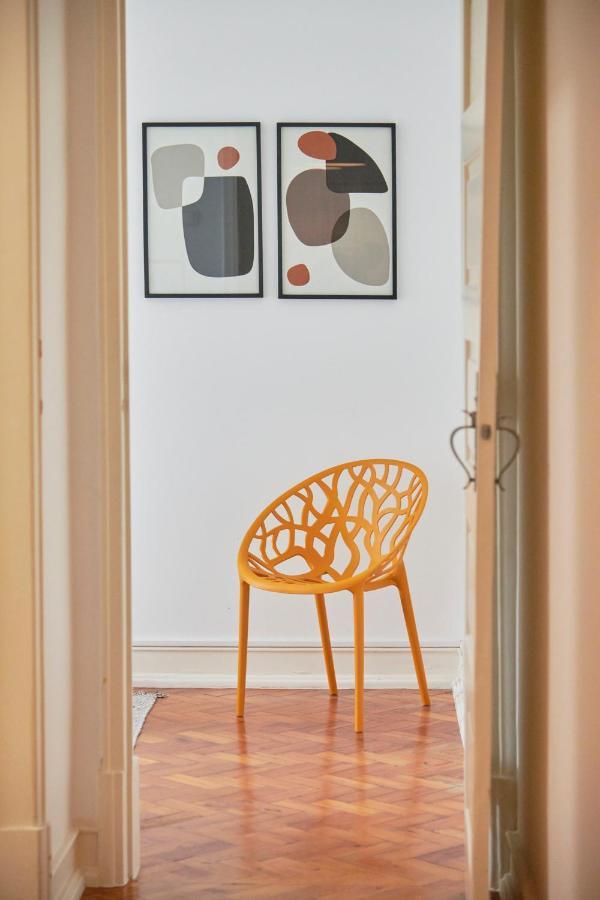 Light-filled & Renovated Apartment, By Timecooler Apartment *